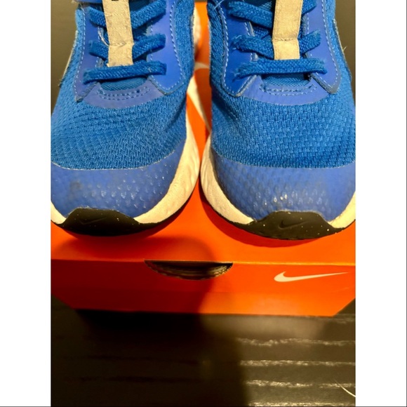 Little Boys Nike Revolution 5 Sneakers - Picture 3 of 7